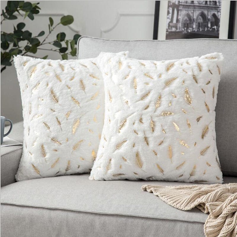 Elegant Leaf Pattern Cushion