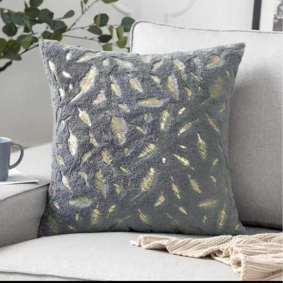 Elegant Leaf Pattern Cushion