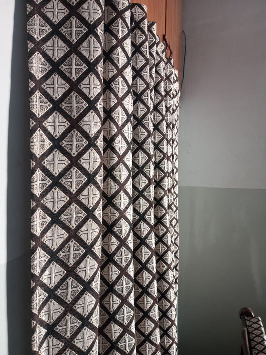 Elegant Geometric Eyelet Curtain